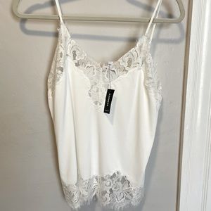 🤩NWT express lacy white tank top